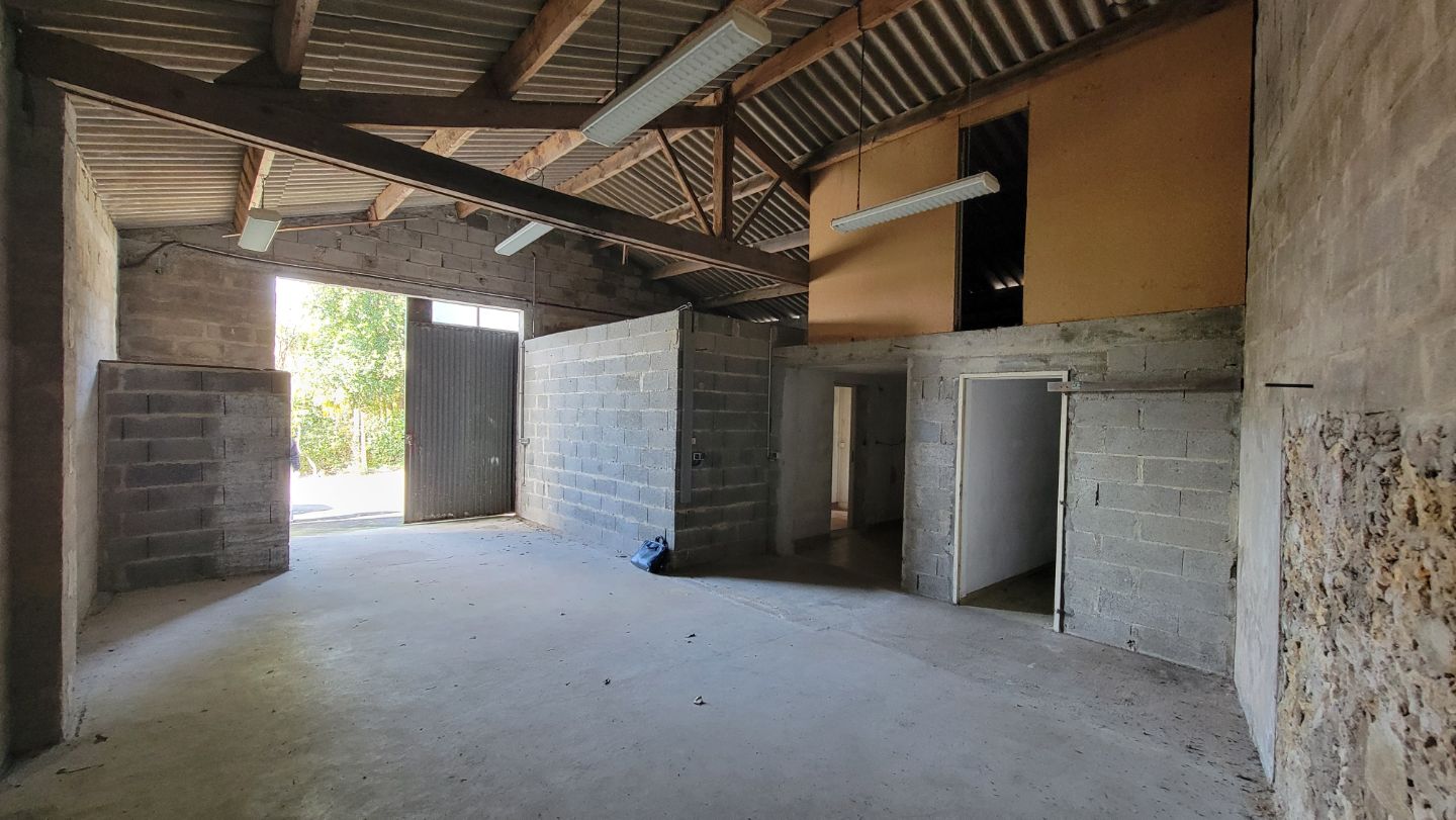 Entrepot à vendre  - 3 pièce(s) - Challans (85300)