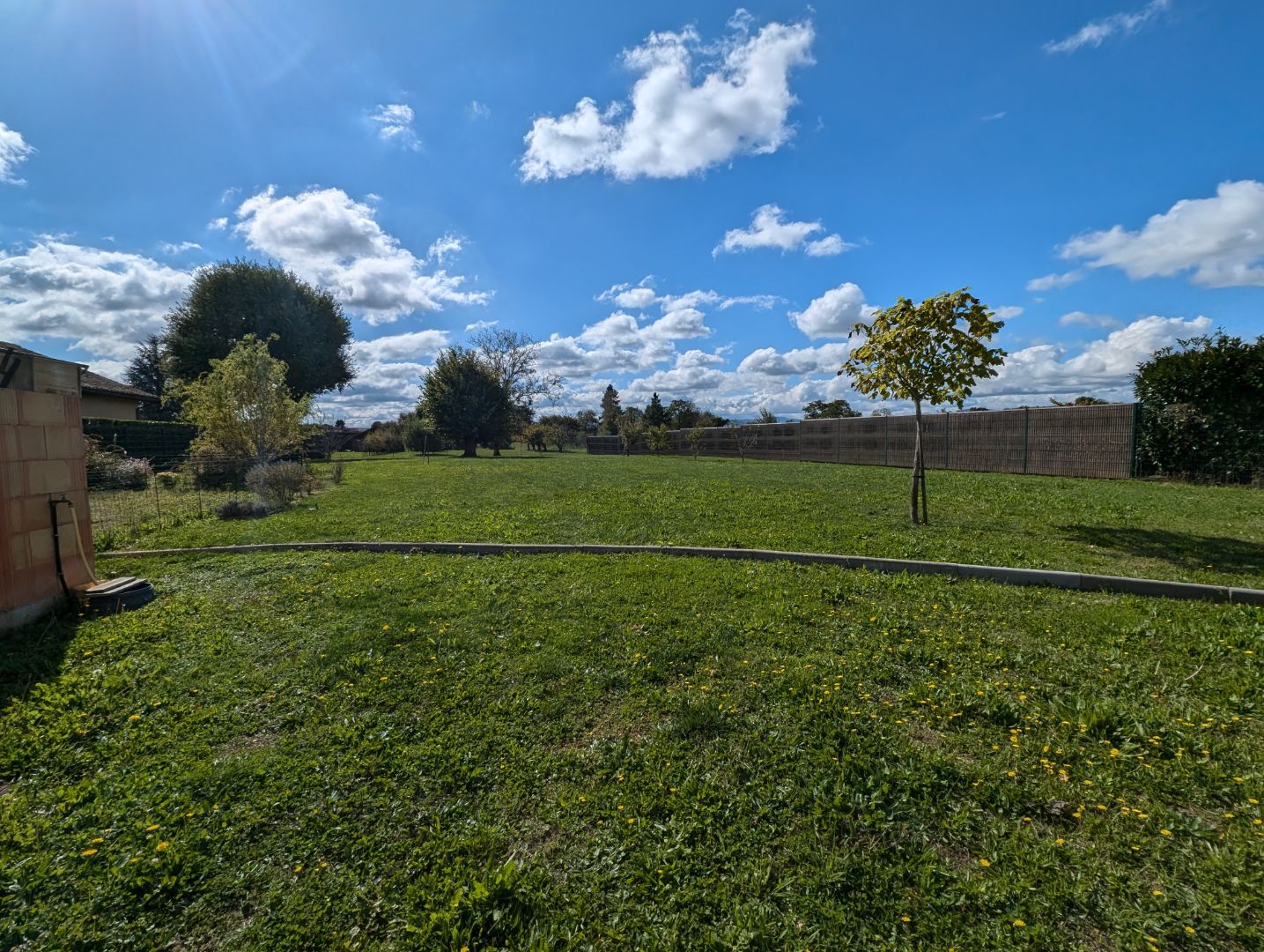 Maison à vendre  - 7 pièce(s) - 220m2 - Grièges (01290)