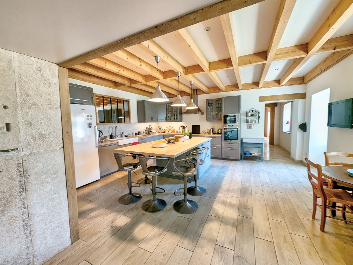 Maison à vendre  - 7 pièce(s) - 220m2 - Grièges (01290)