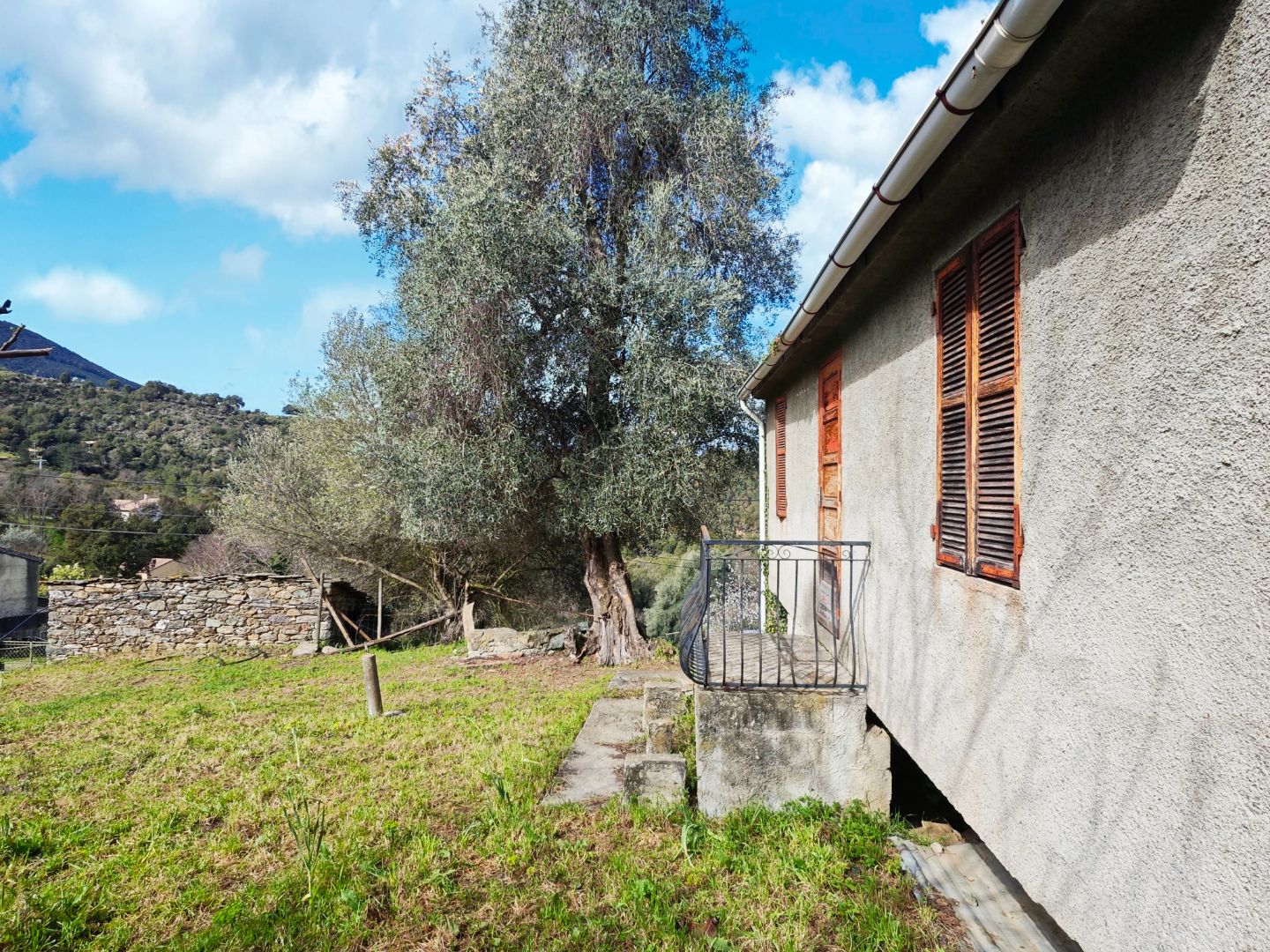 Maison à rénover à vendre  - 4 pièce(s) - 62m2 - Valle Di Rostino (20232)