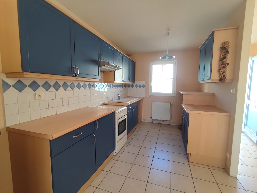 Maison à vendre  - 4 pièce(s) - 97m2 - Saintes (17100)