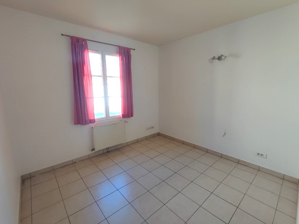 Maison à vendre  - 4 pièce(s) - 97m2 - Saintes (17100)