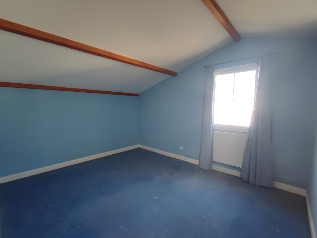 Maison à vendre  - 4 pièce(s) - 97m2 - Saintes (17100)