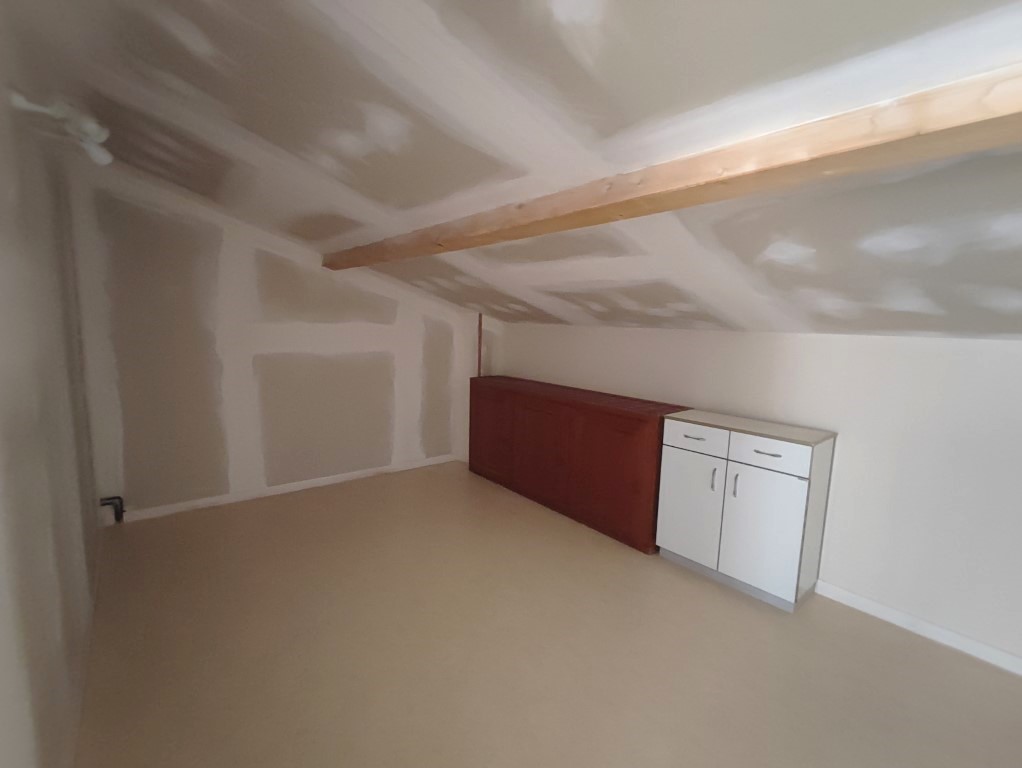 Maison à vendre  - 4 pièce(s) - 97m2 - Saintes (17100)