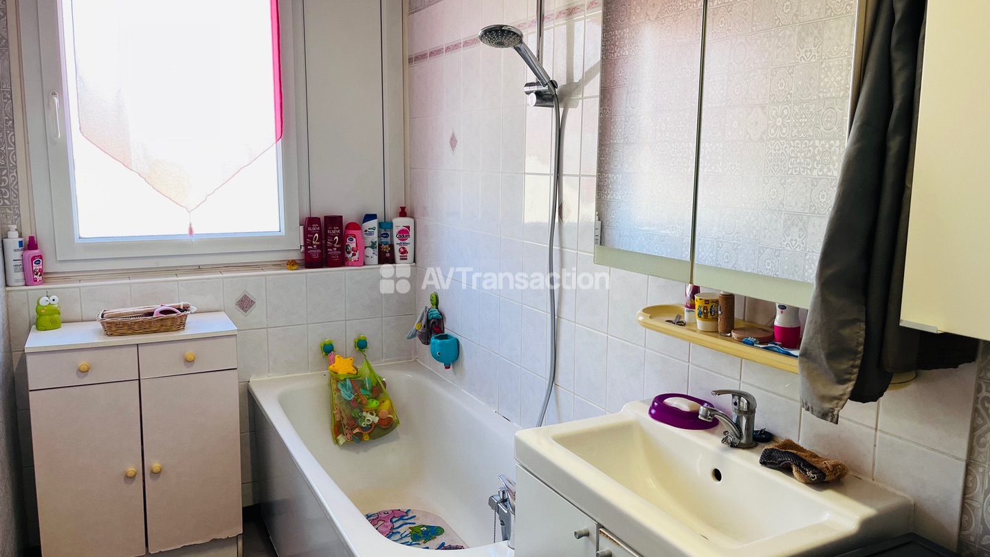 Appartement à vendre  - 3 pièce(s) - 72m2 - Blénod-lès-pont-à-mousson (54700)