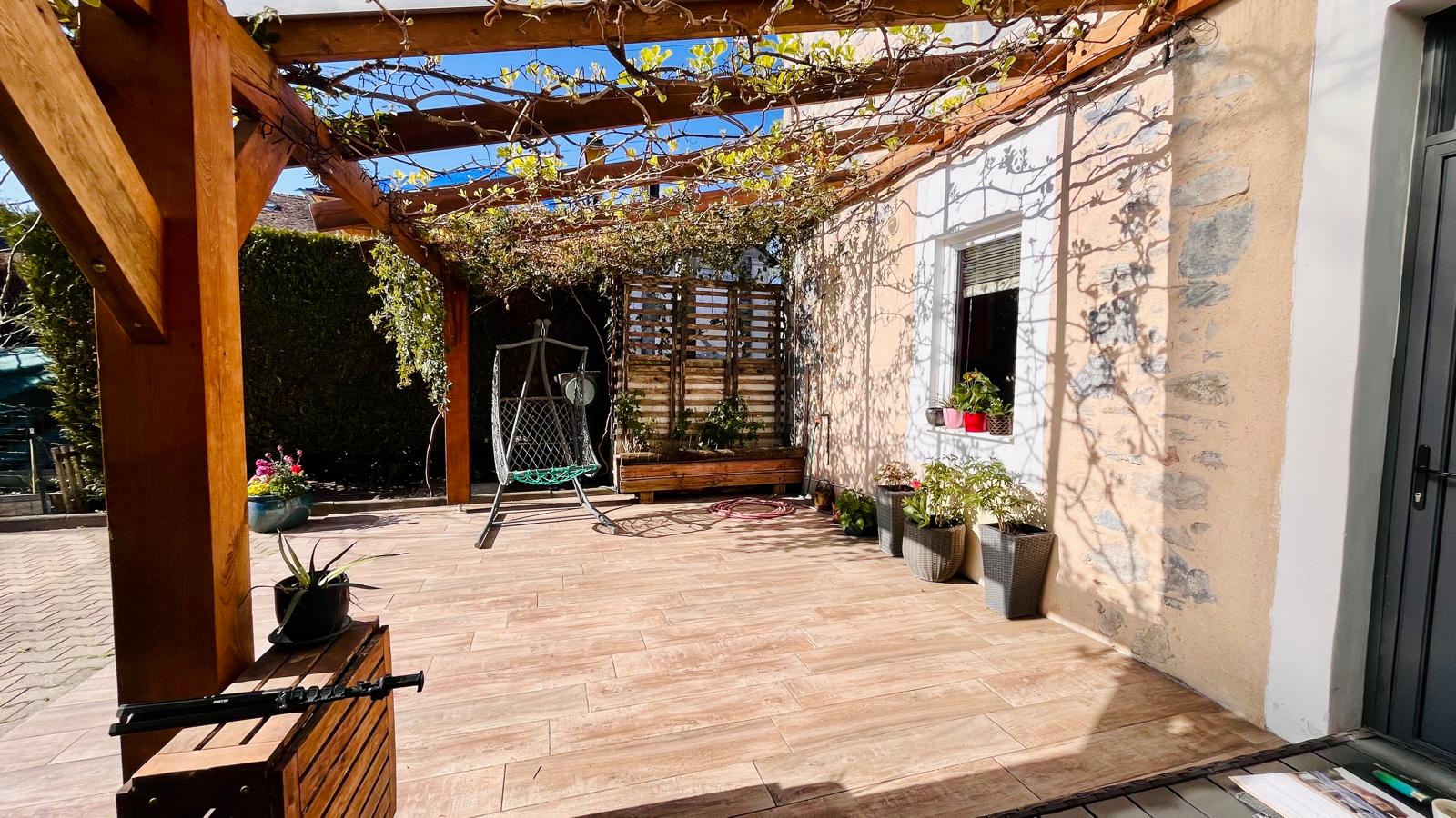 Maison de ville à vendre  - 5 pièce(s) - 180m2 - Douvaine (74140)