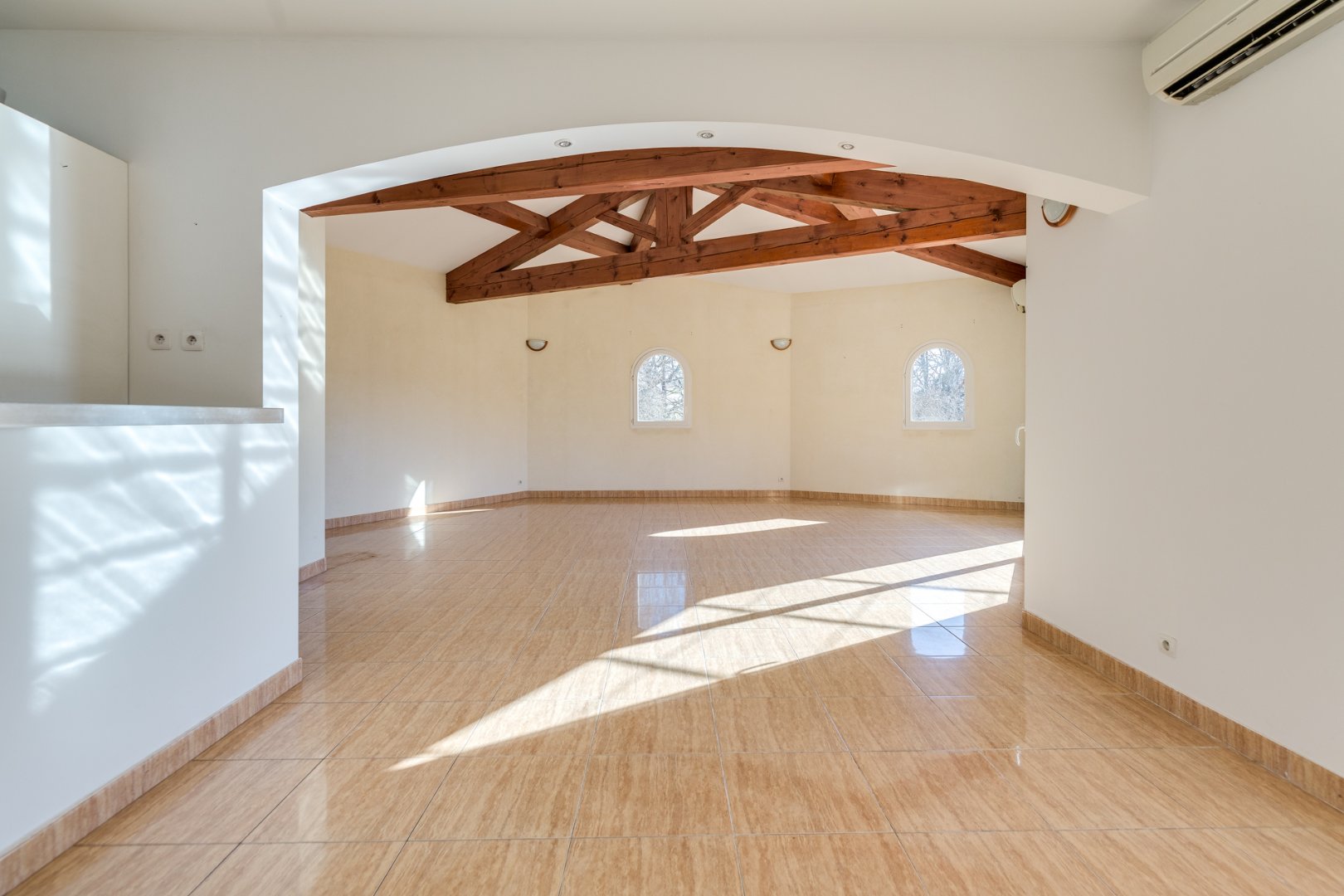 Maison à vendre  - 4 pièce(s) - 120m2 - Meyreuil (13590)