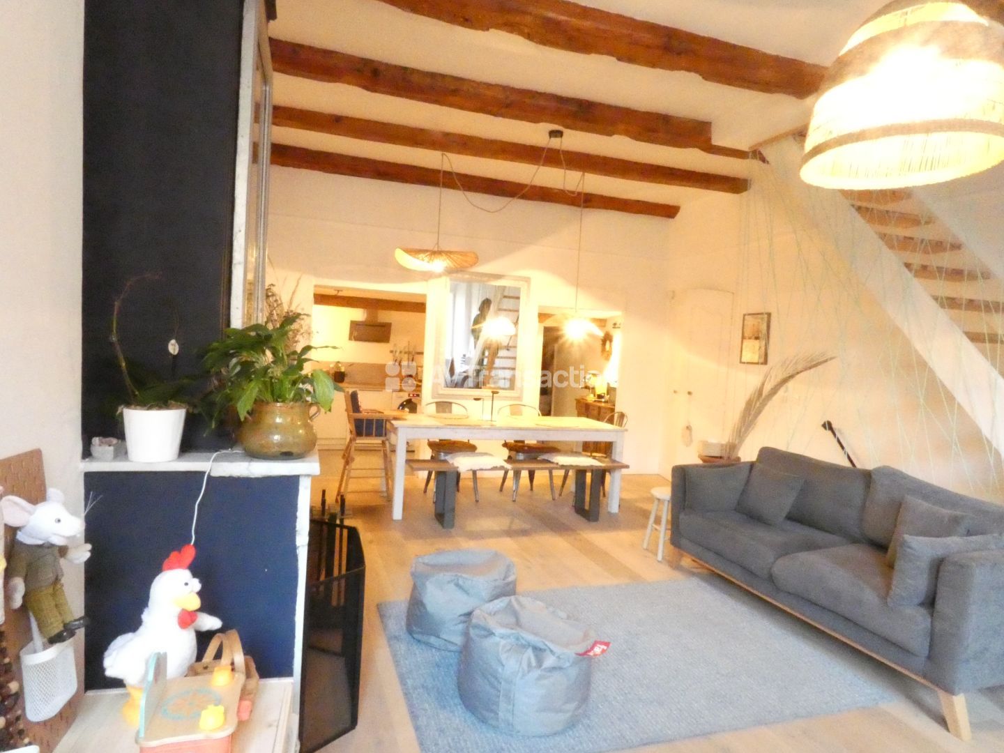 CALLAS :  Atypique maison de village, de 5 Pièces