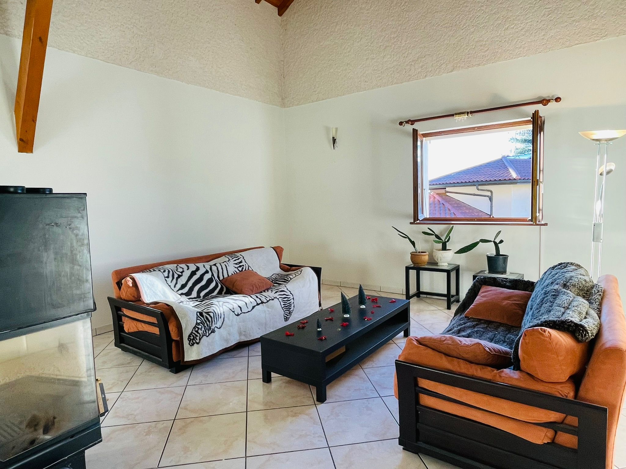 Maison à vendre  - 8 pièce(s) - 210m2 - Beaumont (74160)