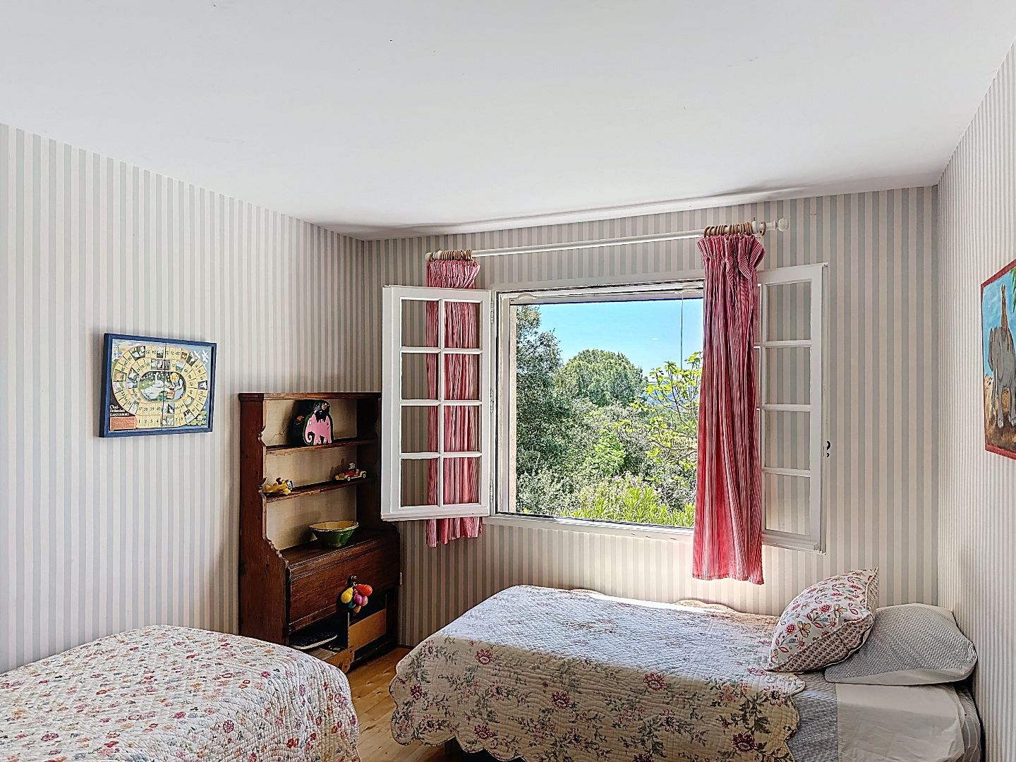 Maison à vendre  - 170m2 - Saint-antonin-du-var (83510)