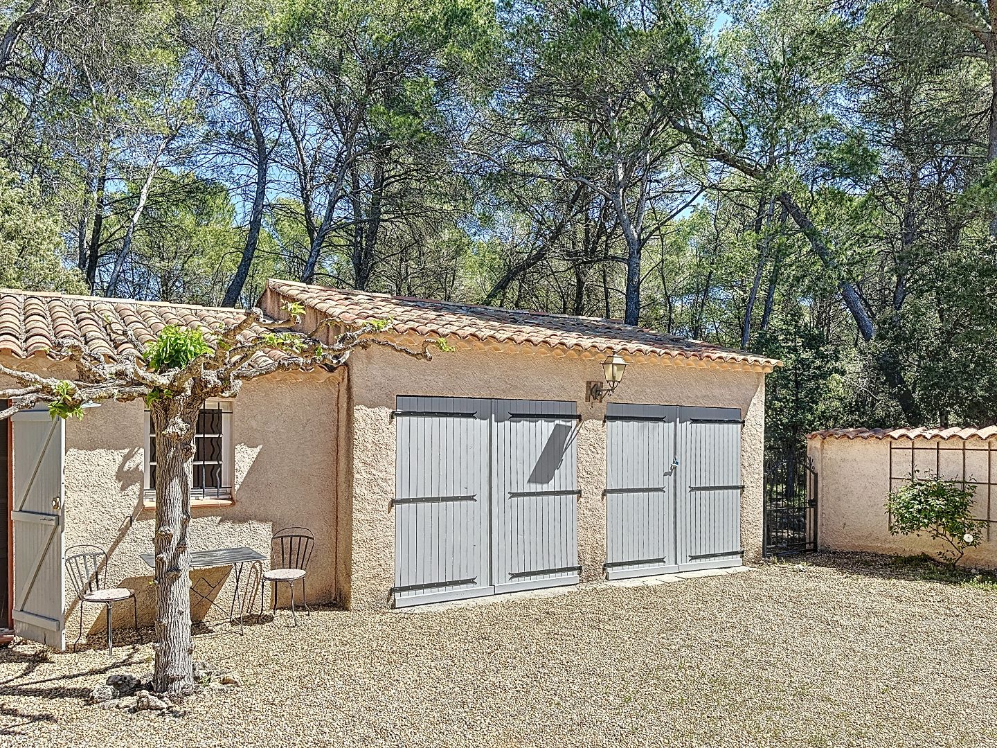 Maison à vendre  - 170m2 - Saint-antonin-du-var (83510)