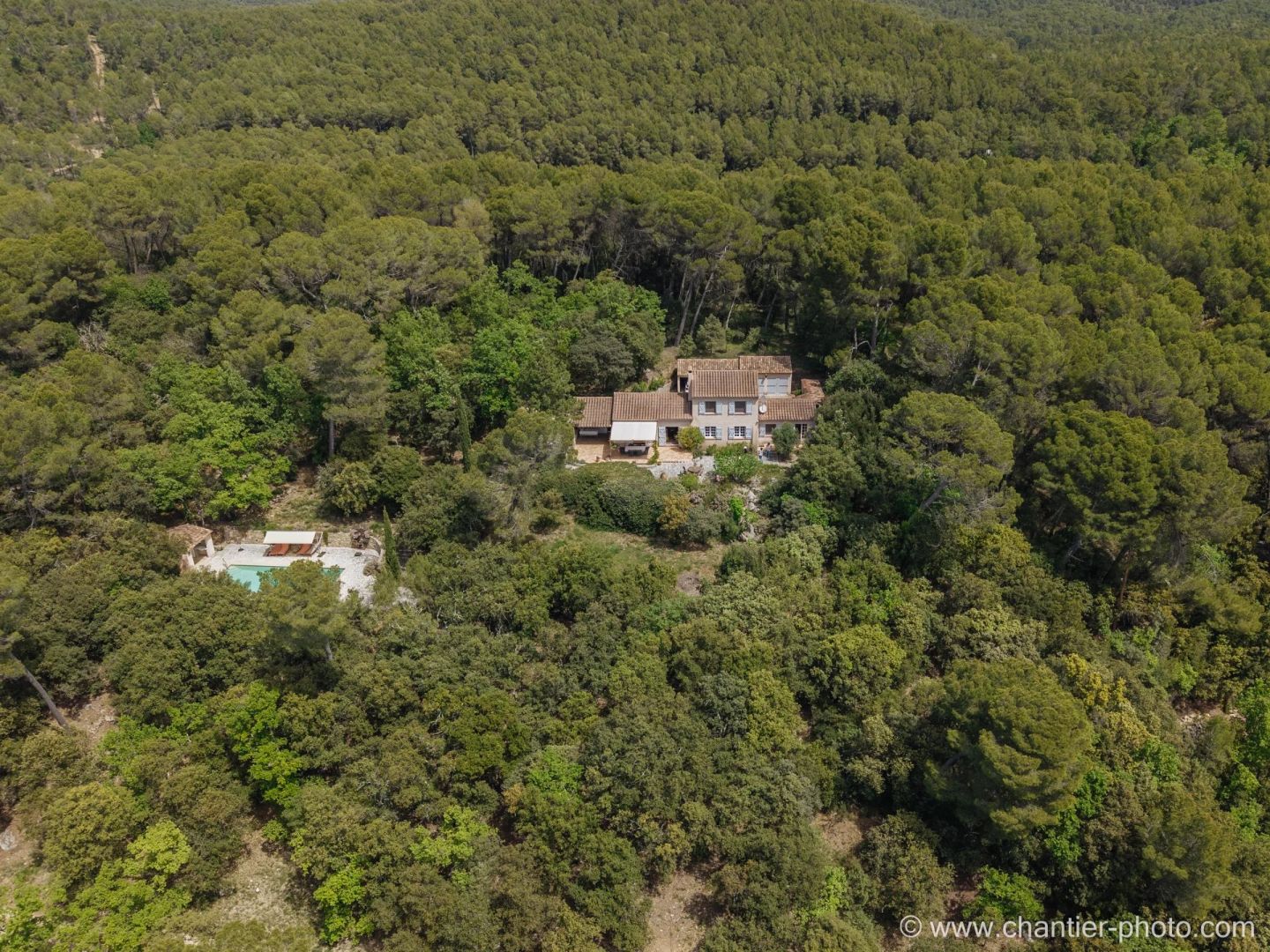 Maison à vendre  - 170m2 - Saint-antonin-du-var (83510)