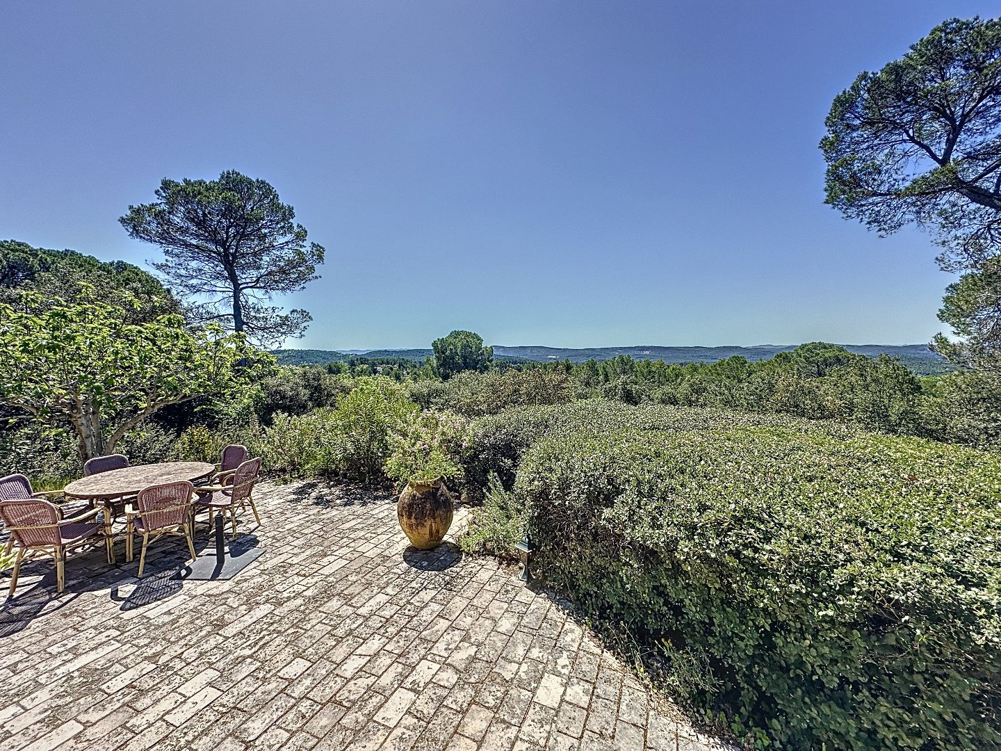 Maison à vendre  - 170m2 - Saint-antonin-du-var (83510)