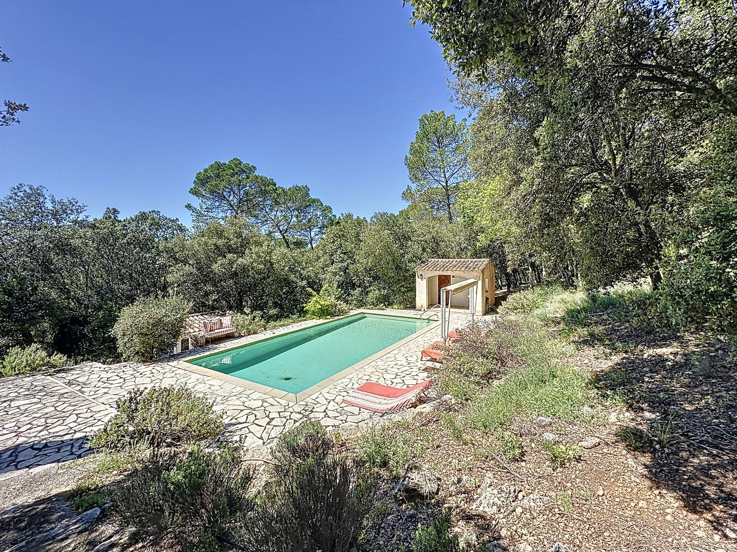 Maison à vendre  - 170m2 - Saint-antonin-du-var (83510)