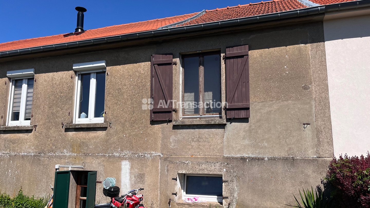 Maison jumelée à vendre  - 4 pièce(s) - 96.46m2 - Roncourt (57860)