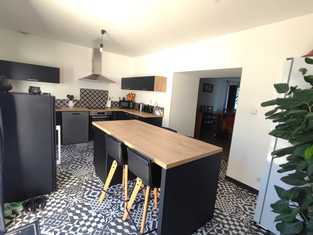 Maison à vendre  - 5 pièce(s) - 150m2 - Medis (17600)