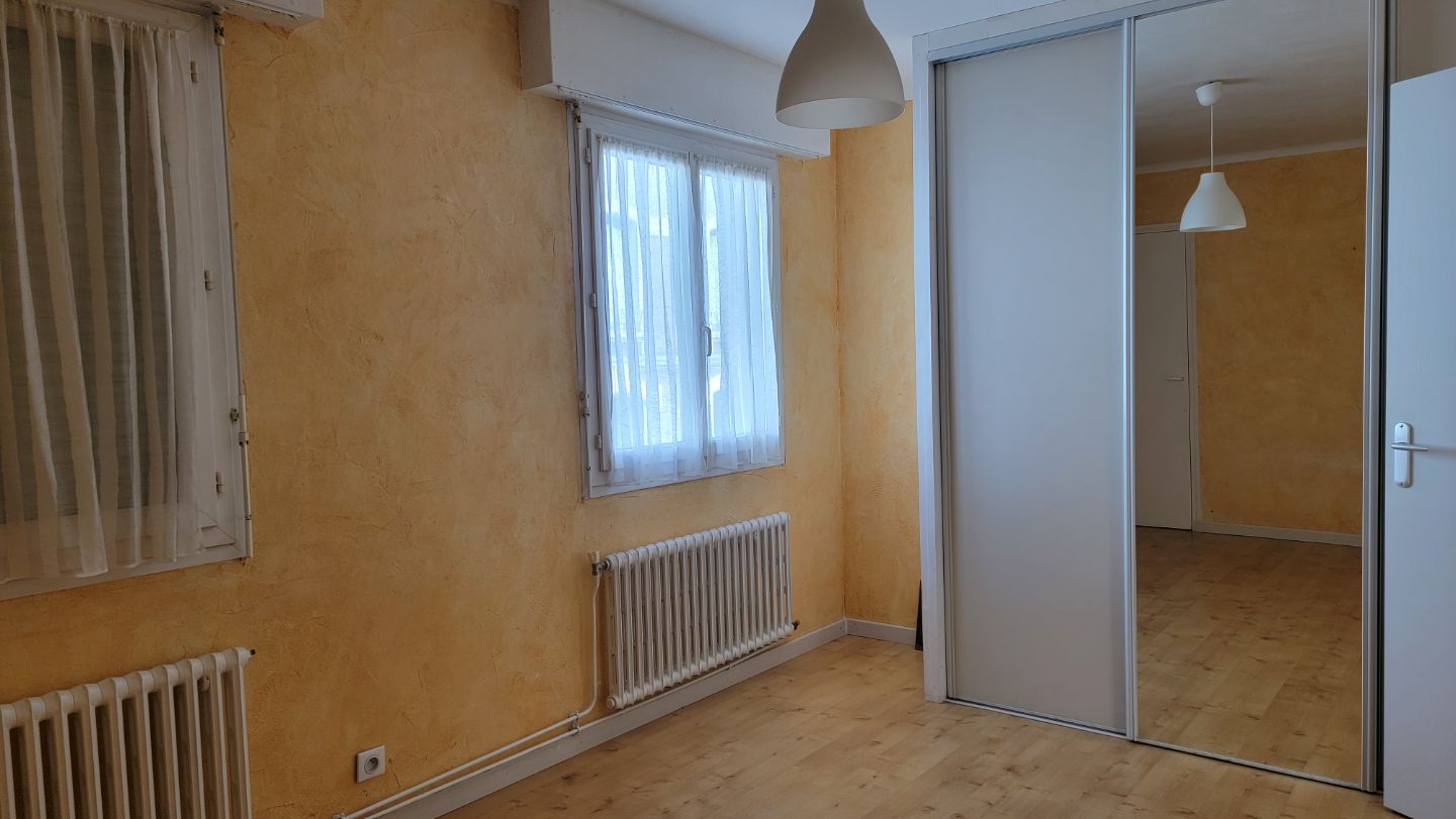 Maison à vendre  - 9 pièce(s) - 230m2 - Challans (85300)