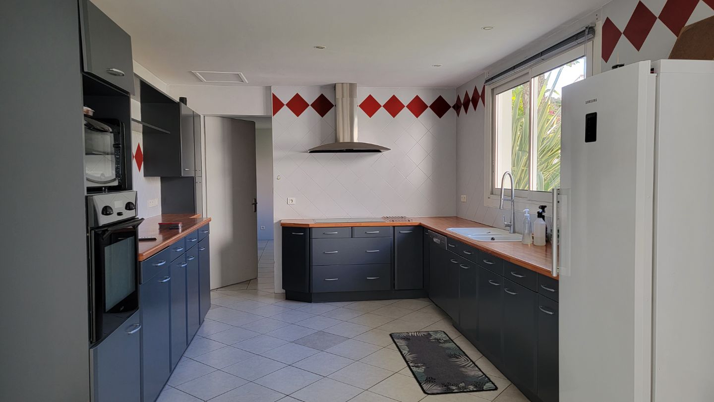 Maison à vendre  - 9 pièce(s) - 230m2 - Challans (85300)