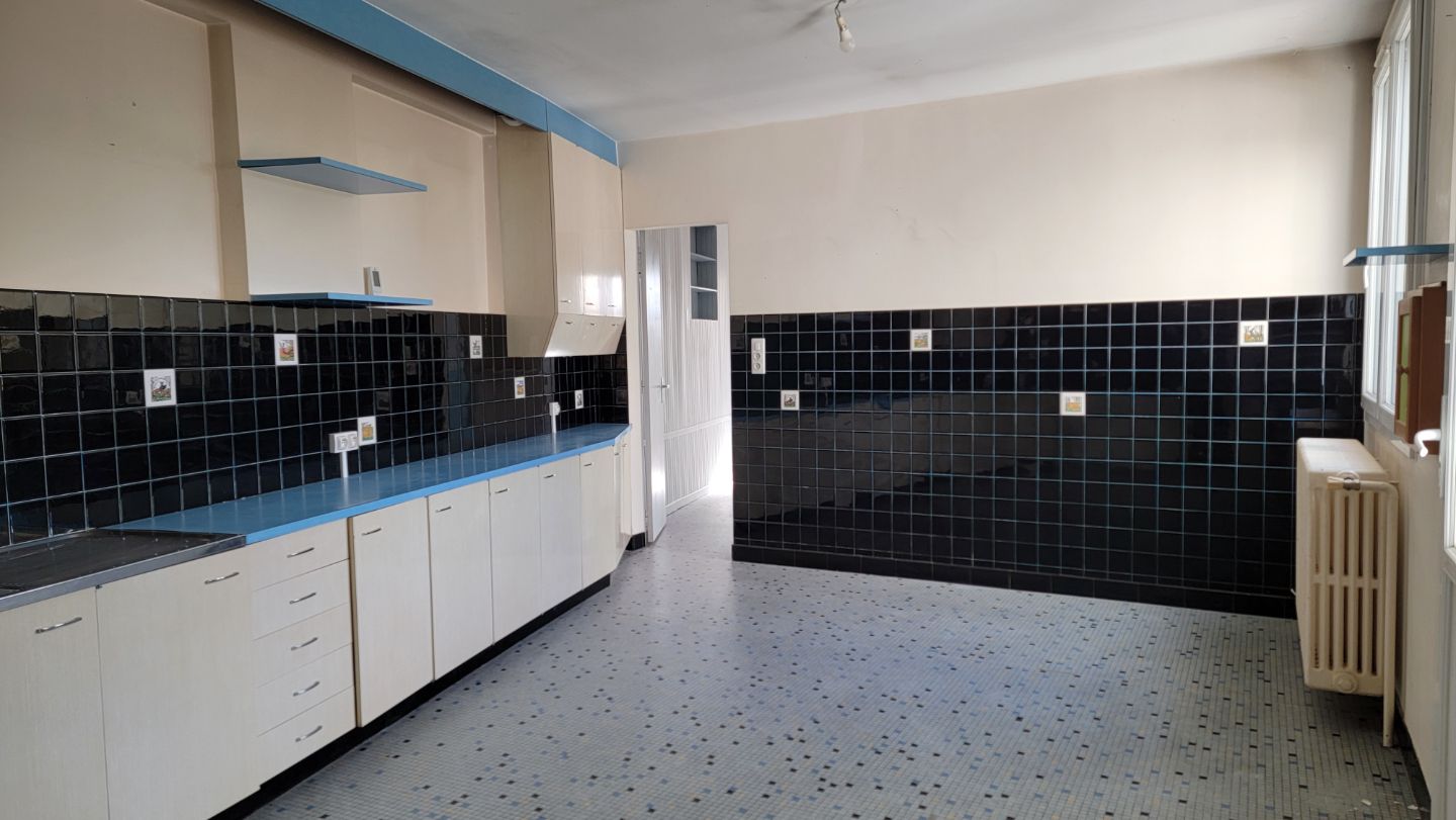 Appartement à rénover à vendre  - 3 pièce(s) - 47m2 - Challans (85300)