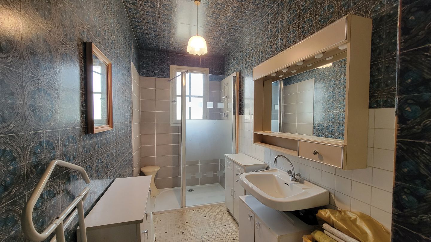 Maison à rénover à vendre  - 4 pièce(s) - 100m2 - Challans (85300)