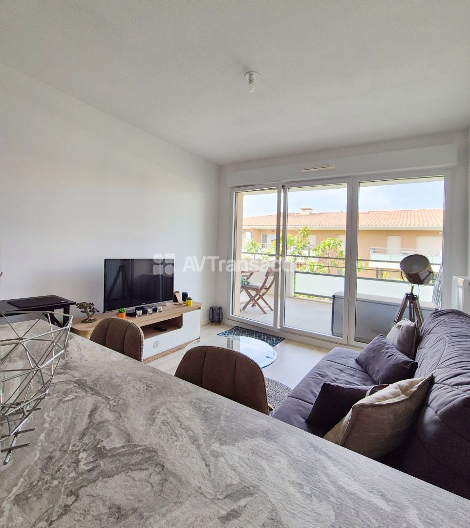 Appartement à vendre  - 2 pièce(s) - 40m2 - Lorgues (83510)