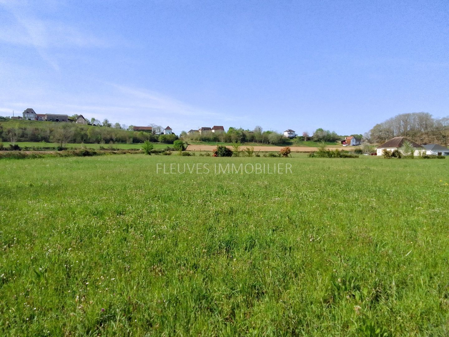 Terrain constructible à vendre  - 10805m2 - Navarrenx (64190)