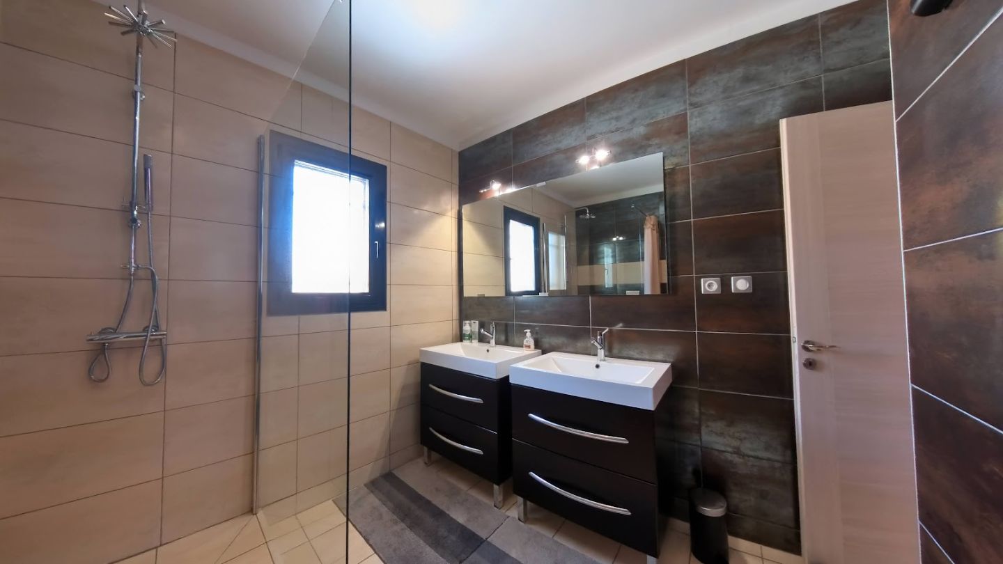 Villa à vendre  - 6 pièce(s) - 129m2 - Trausse (11160)