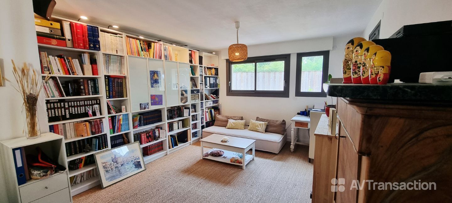 🏡 Maison familiale cossue à proximité du centre ville !