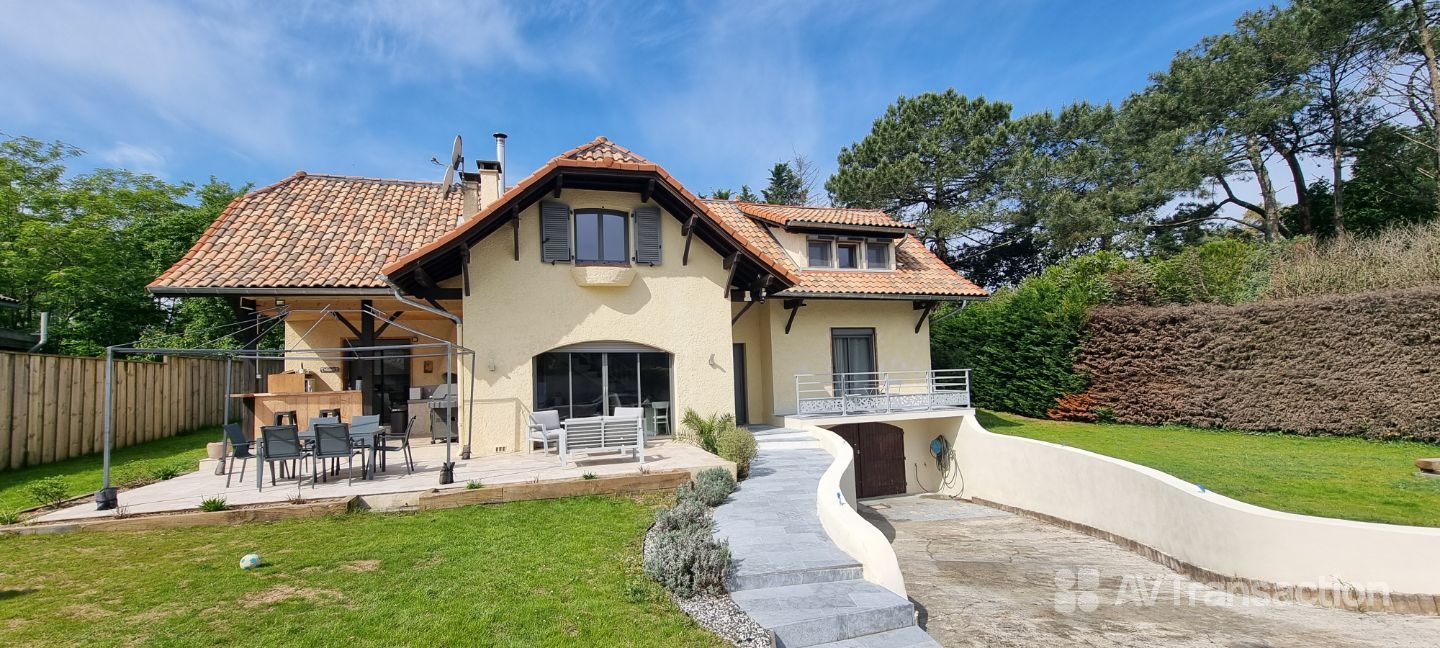 Maison à vendre  - 7 pièce(s) - 216m2 - Soustons (40140)