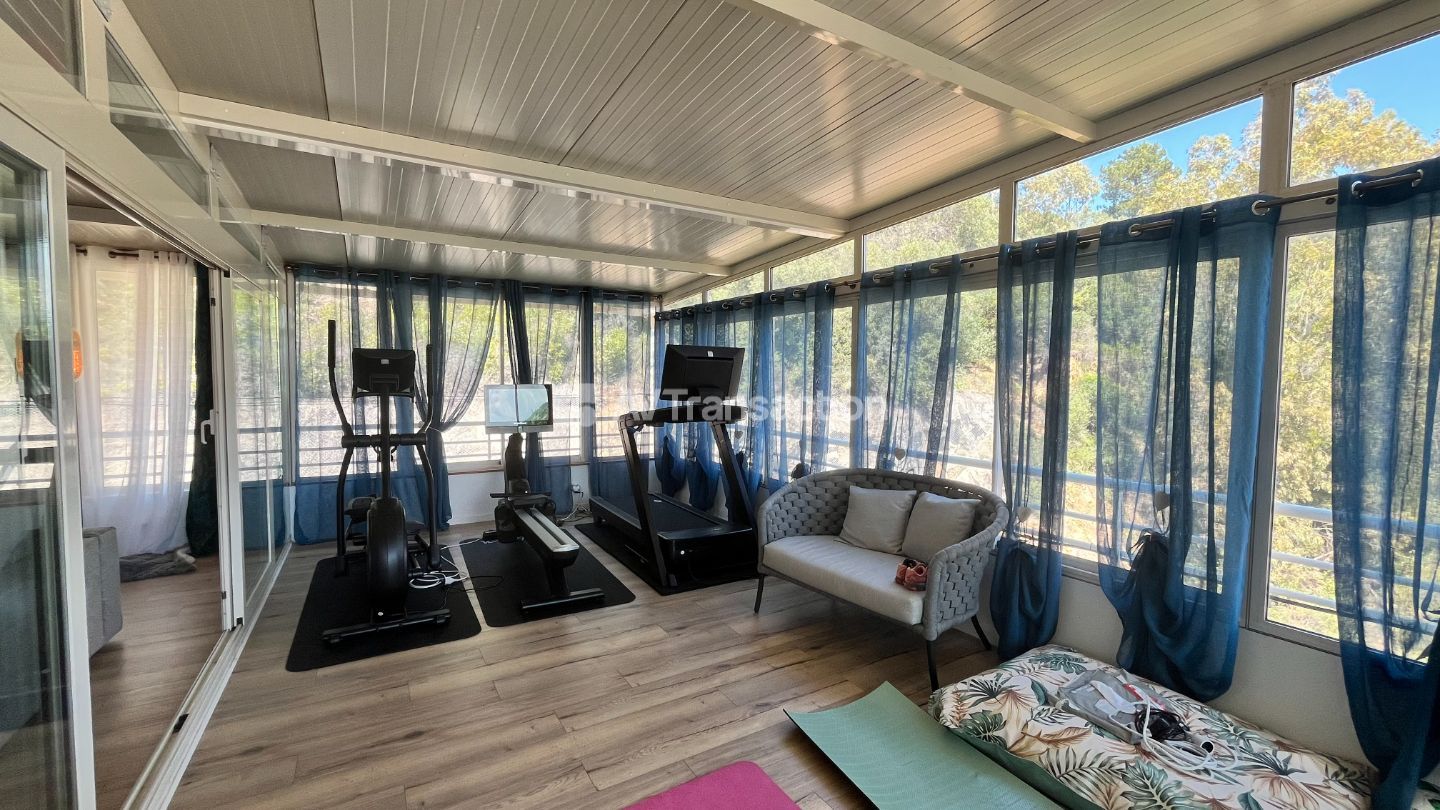 Ajaccio Parc Berthault Duplex d'exception à vendre avec vue me.