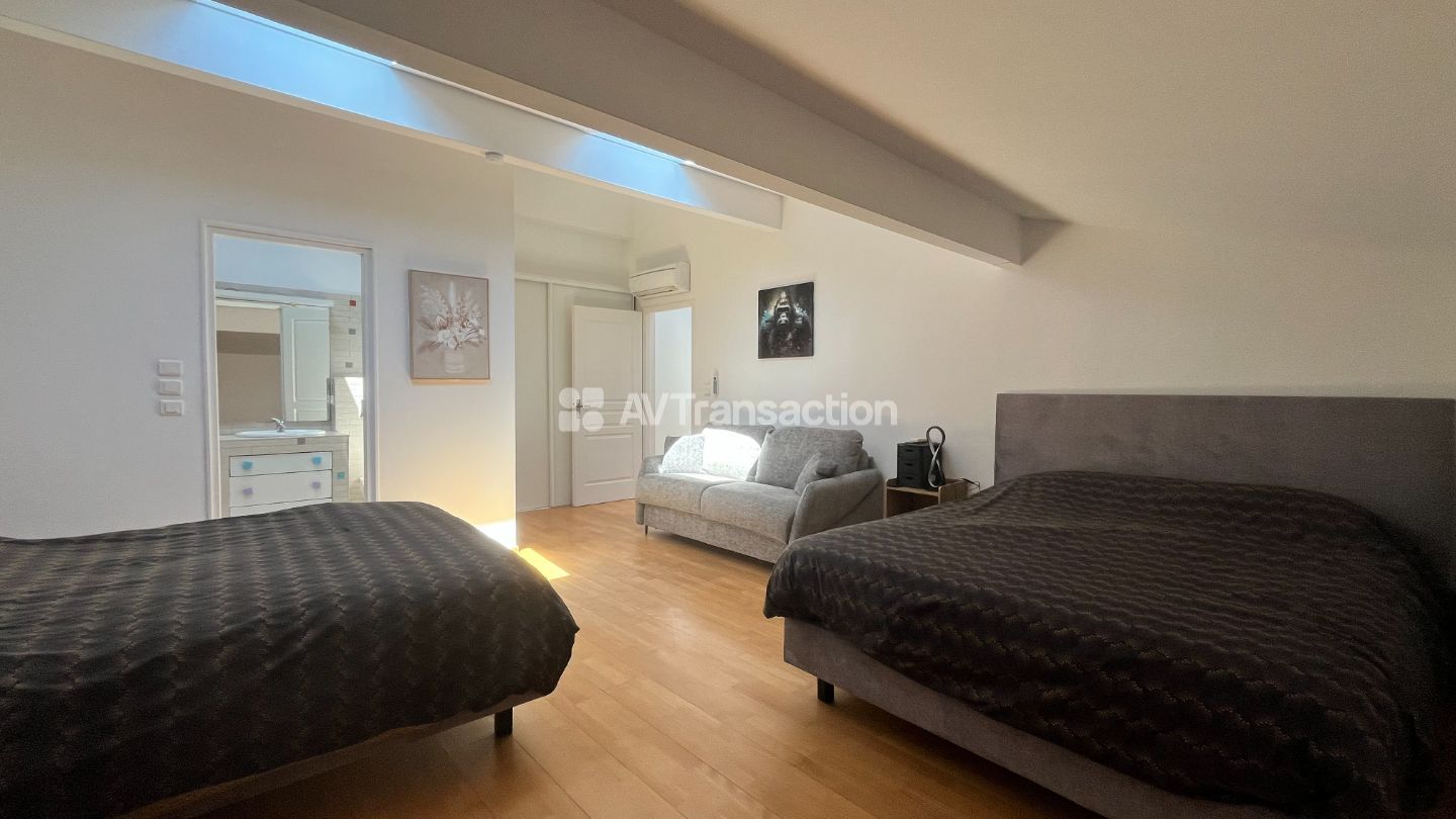 Ajaccio Parc Berthault Duplex d'exception à vendre avec vue me.