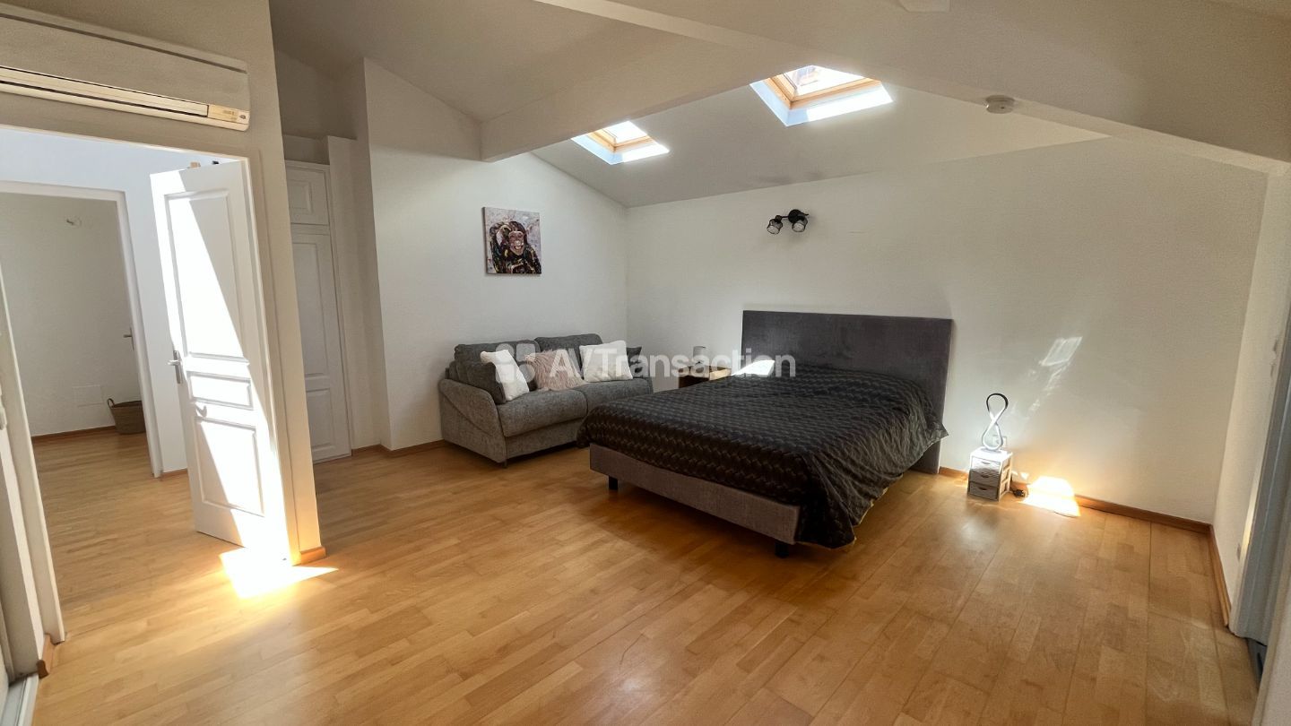 Ajaccio Parc Berthault Duplex d'exception à vendre avec vue me.