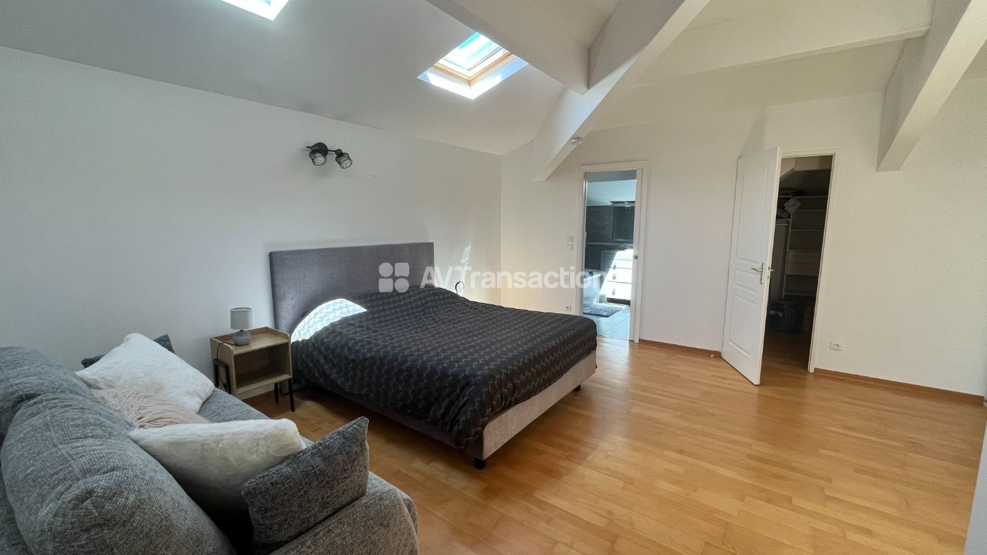 Ajaccio Parc Berthault Duplex d'exception à vendre avec vue me.