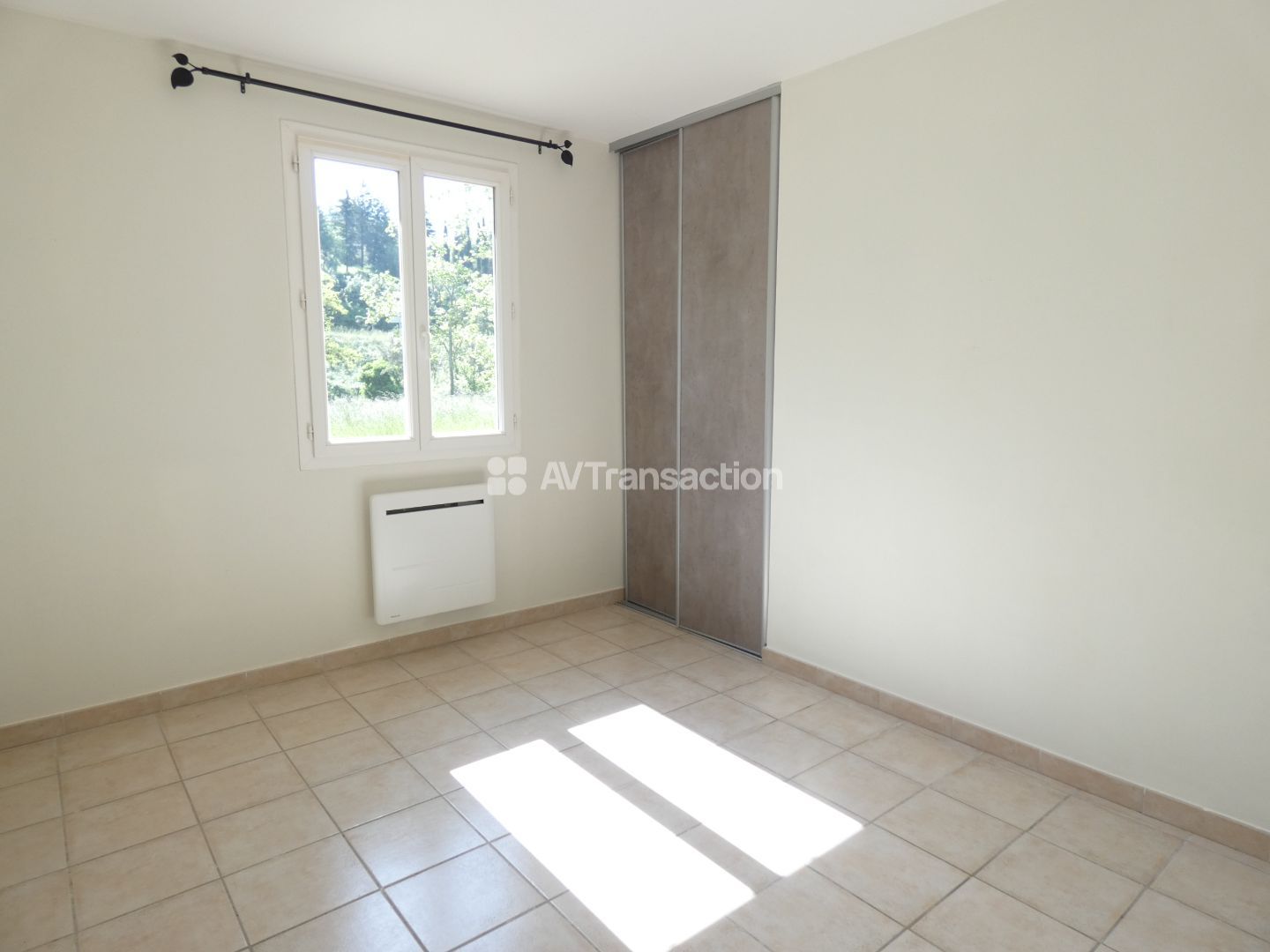 Maison à vendre  - 4 pièce(s) - 97m2 - Montferrat (83131)
