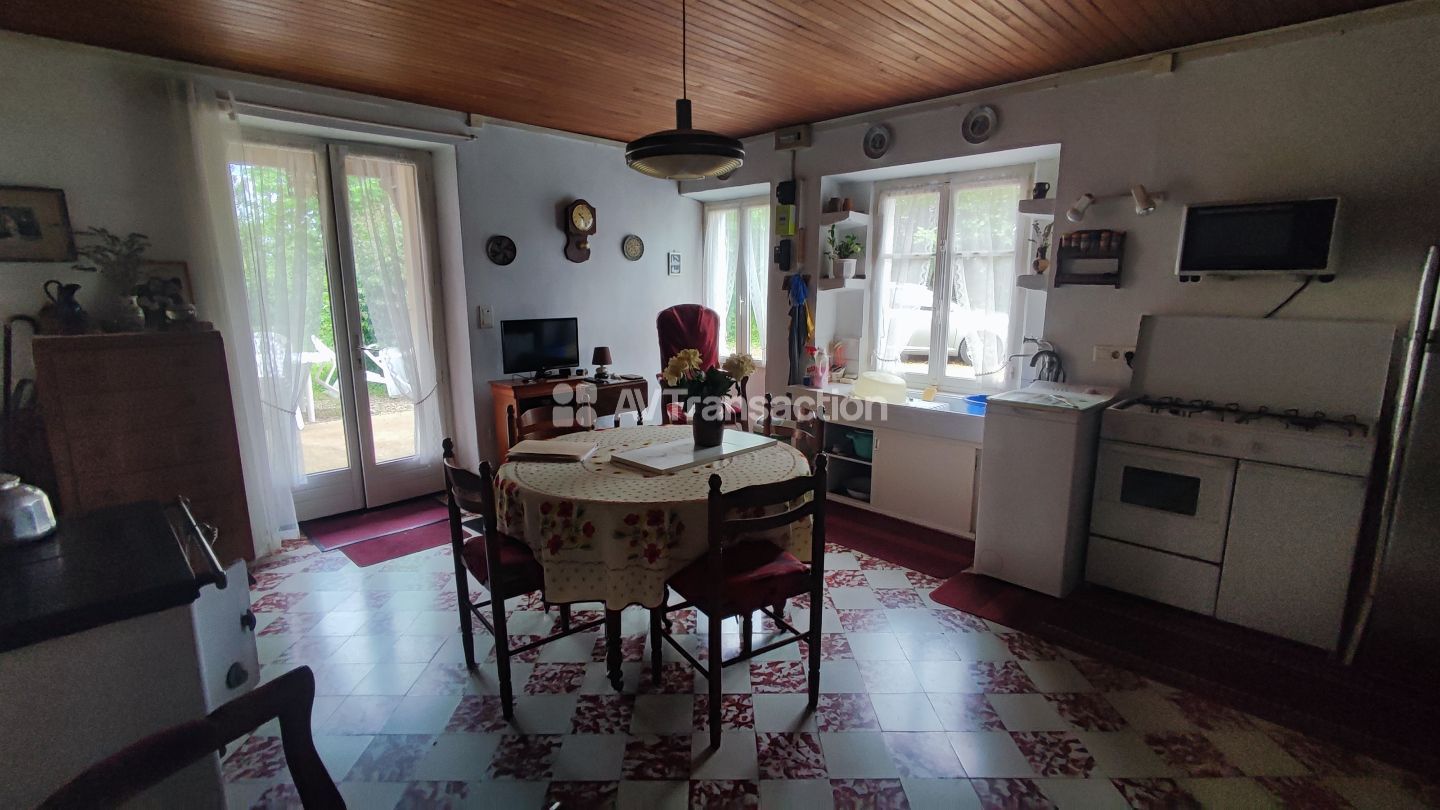 Maison à vendre  - 4 pièce(s) - 160m2 - Montureux-et-prantigny (70100)