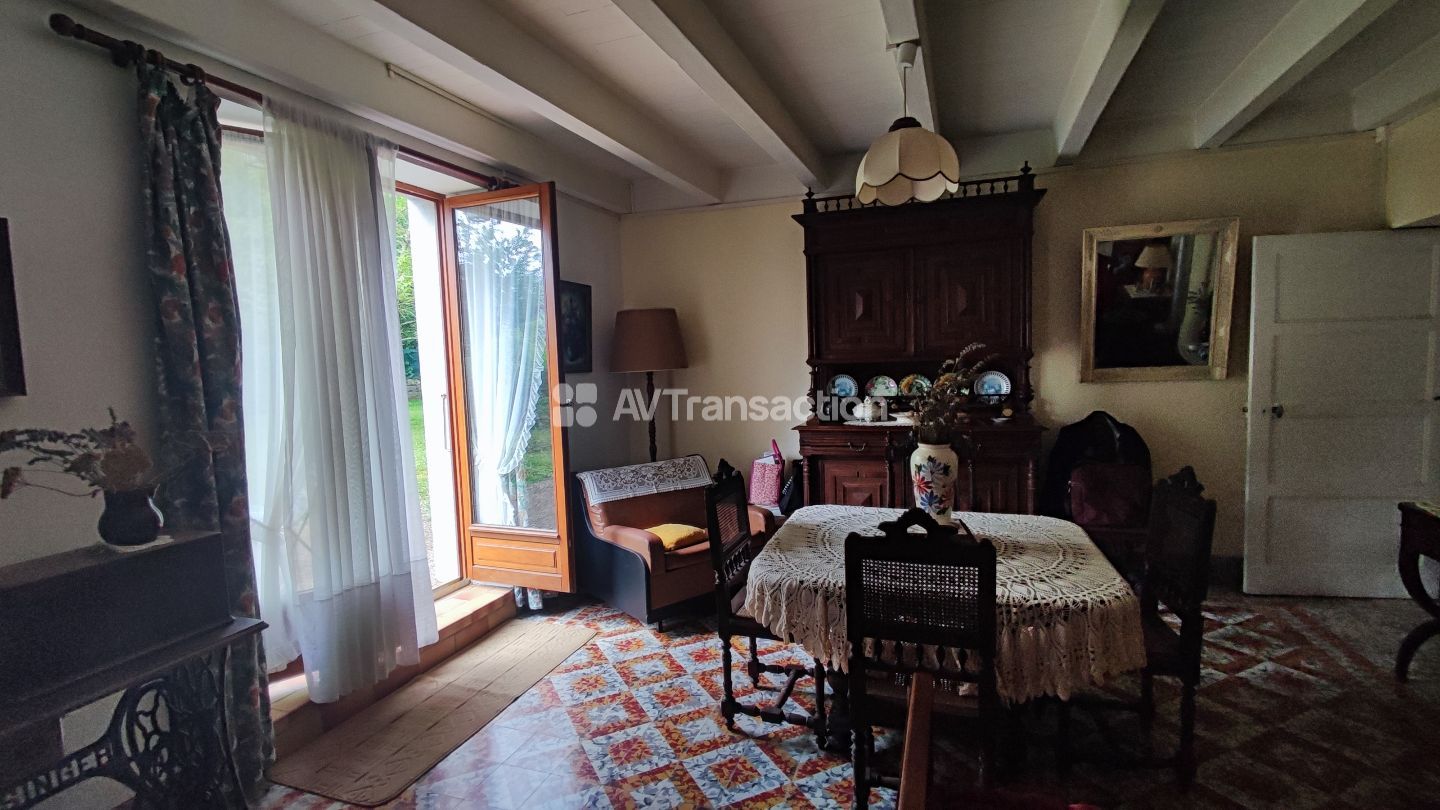 Maison à vendre  - 4 pièce(s) - 160m2 - Montureux-et-prantigny (70100)