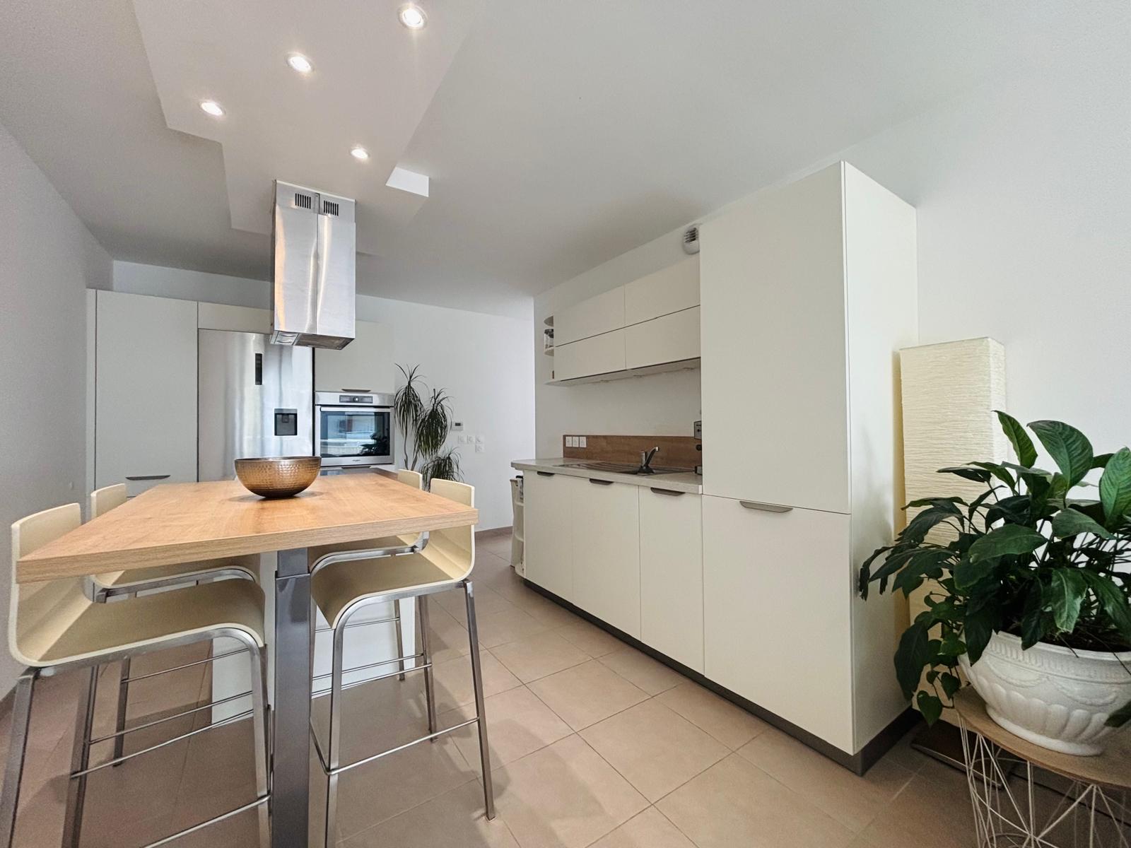 Appartement à vendre  - 4 pièce(s) - 75m2 - Annemasse (74100)