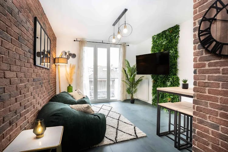 T4 rénové & meublé – Vue dégagée, à 2 pas de Genève (Ambilly)