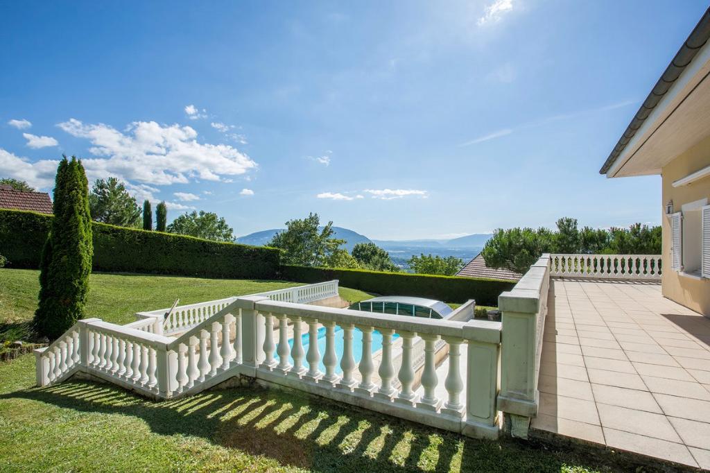 Villa à vendre  - 9 pièce(s) - 285m2 - Cranves-sales (74380)