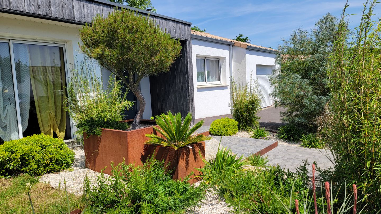 Maison à vendre  - 8 pièce(s) - 177m2 - La Garnache (85710)