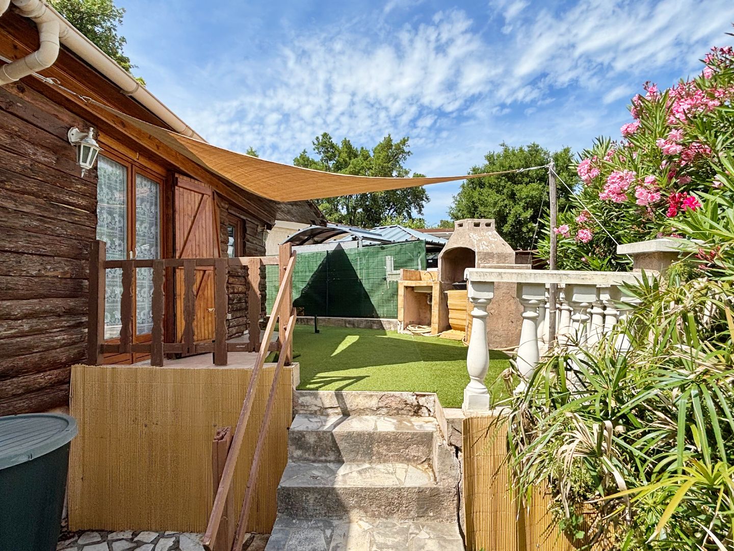 Chalet à vendre  - 4 pièce(s) - 60m2 - Roquebrune-sur-argens (83520)