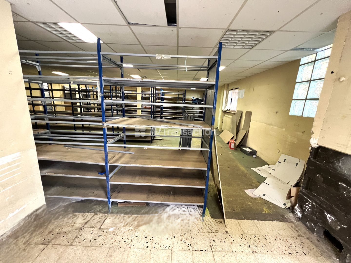 A vendre, Saint Germain en Laye ,78 , entrepot-local  467 m2 , 