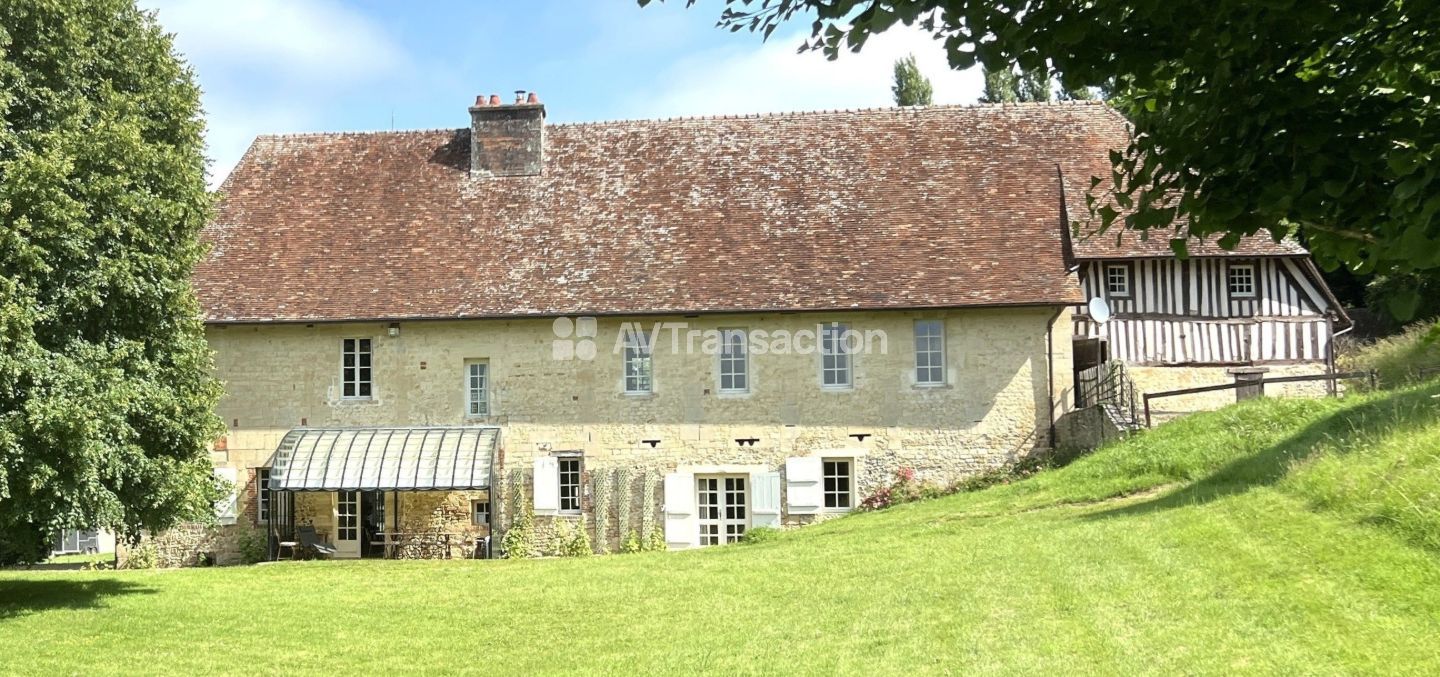 A vendre , Pont -l'Evêque ( 14130 ) manoir 396 m2 , 24 ha