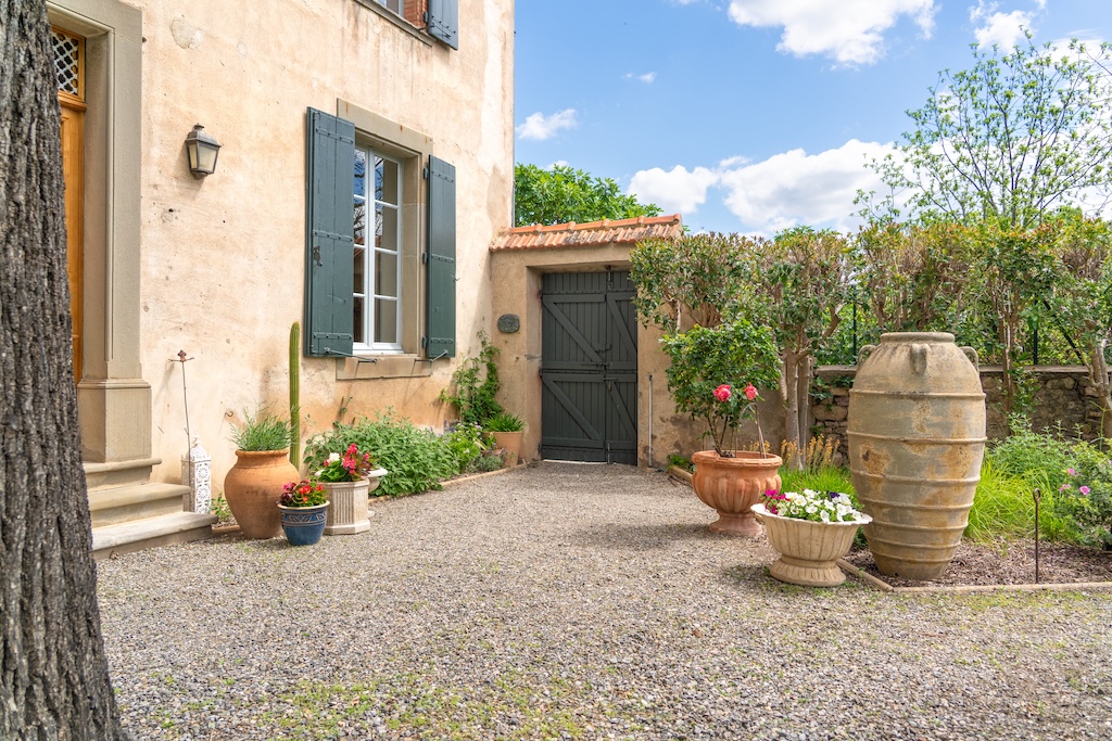 Maison de maître à vendre  - 8 pièce(s) - 280m2 - Caunes-minervois (11160)