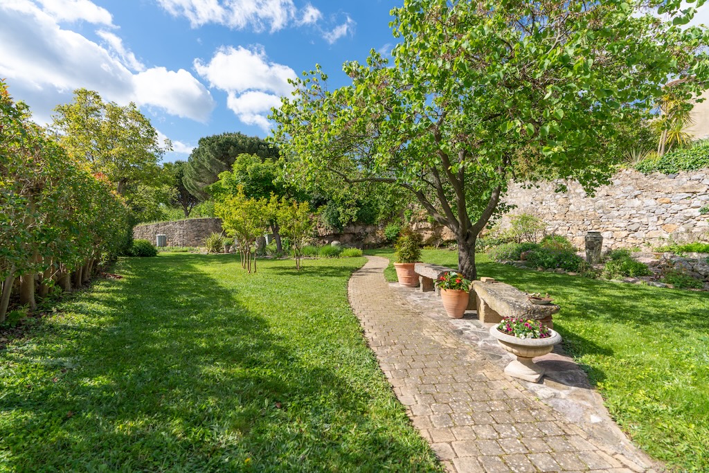 Maison de maître à vendre  - 8 pièce(s) - 280m2 - Caunes-minervois (11160)