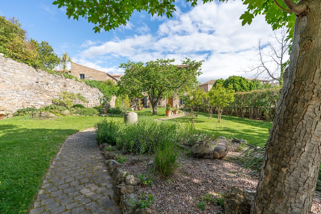 Maison de maître à vendre  - 8 pièce(s) - 280m2 - Caunes-minervois (11160)