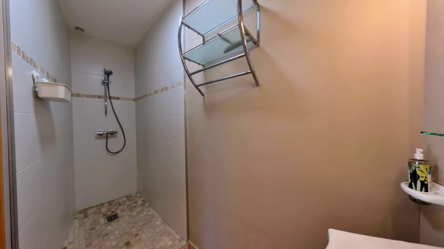 Villa 135m² avec 3 chambres, piscine, 2100m² à Castelnau-d'Aude