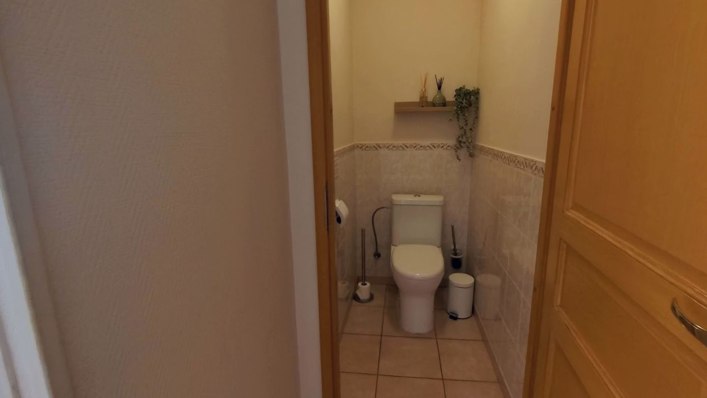 Villa 135m² avec 3 chambres, piscine, 2100m² à Castelnau-d'Aude