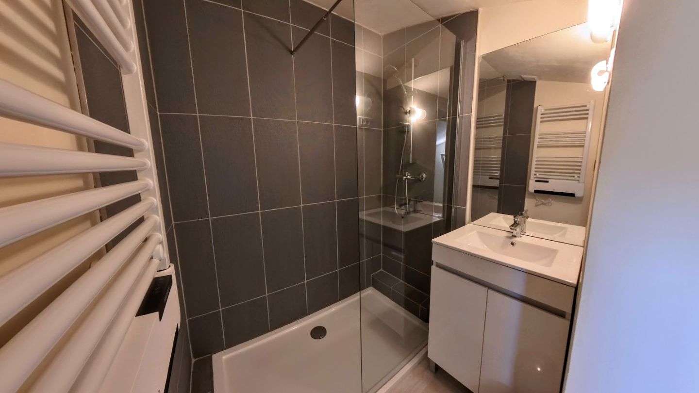 Maison contemporaine à vendre  - 5 pièce(s) - 100m2 - Cesseras (34210)