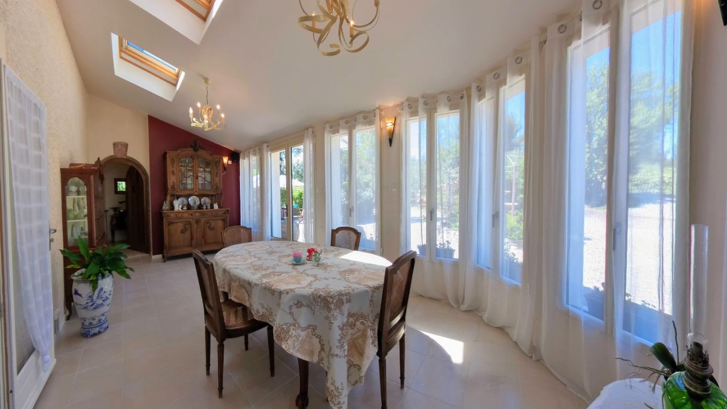 Maison à vendre  - 9 pièce(s) - 229m2 - Cesseras (34210)